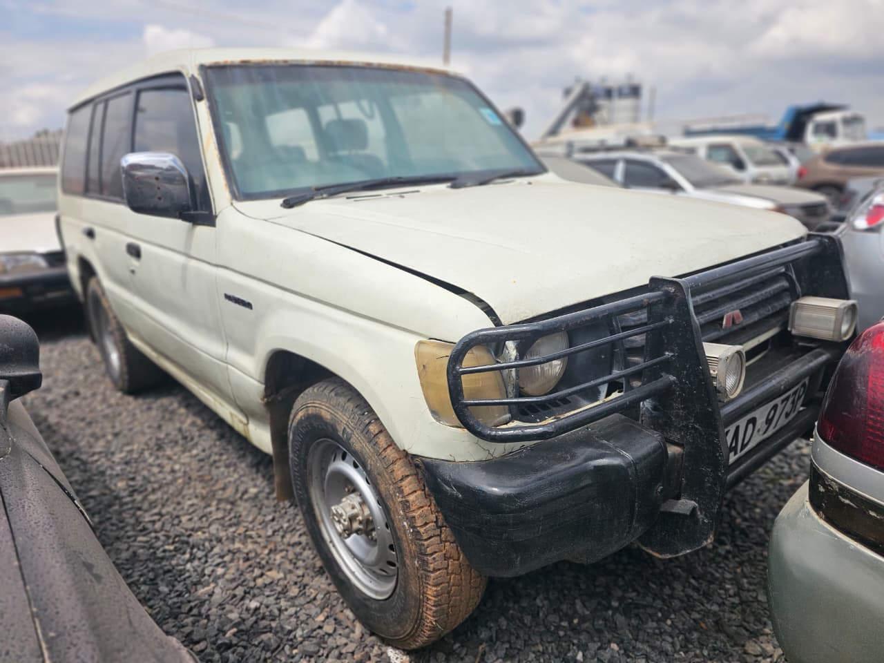 MITSUBISHI PAJERO
